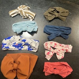8 Baby Bows